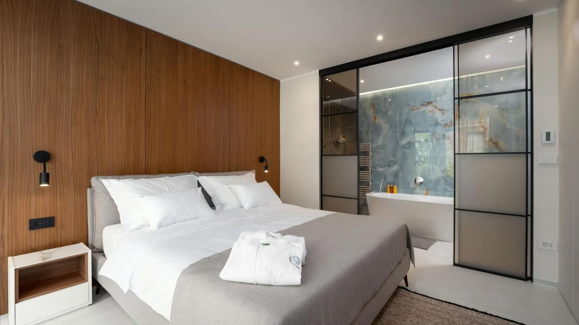 The Q Senses - New Luxury Apartment With Piano, Pool, Sauna And Jacuzzi 罗维尼 0*,  克罗地亚