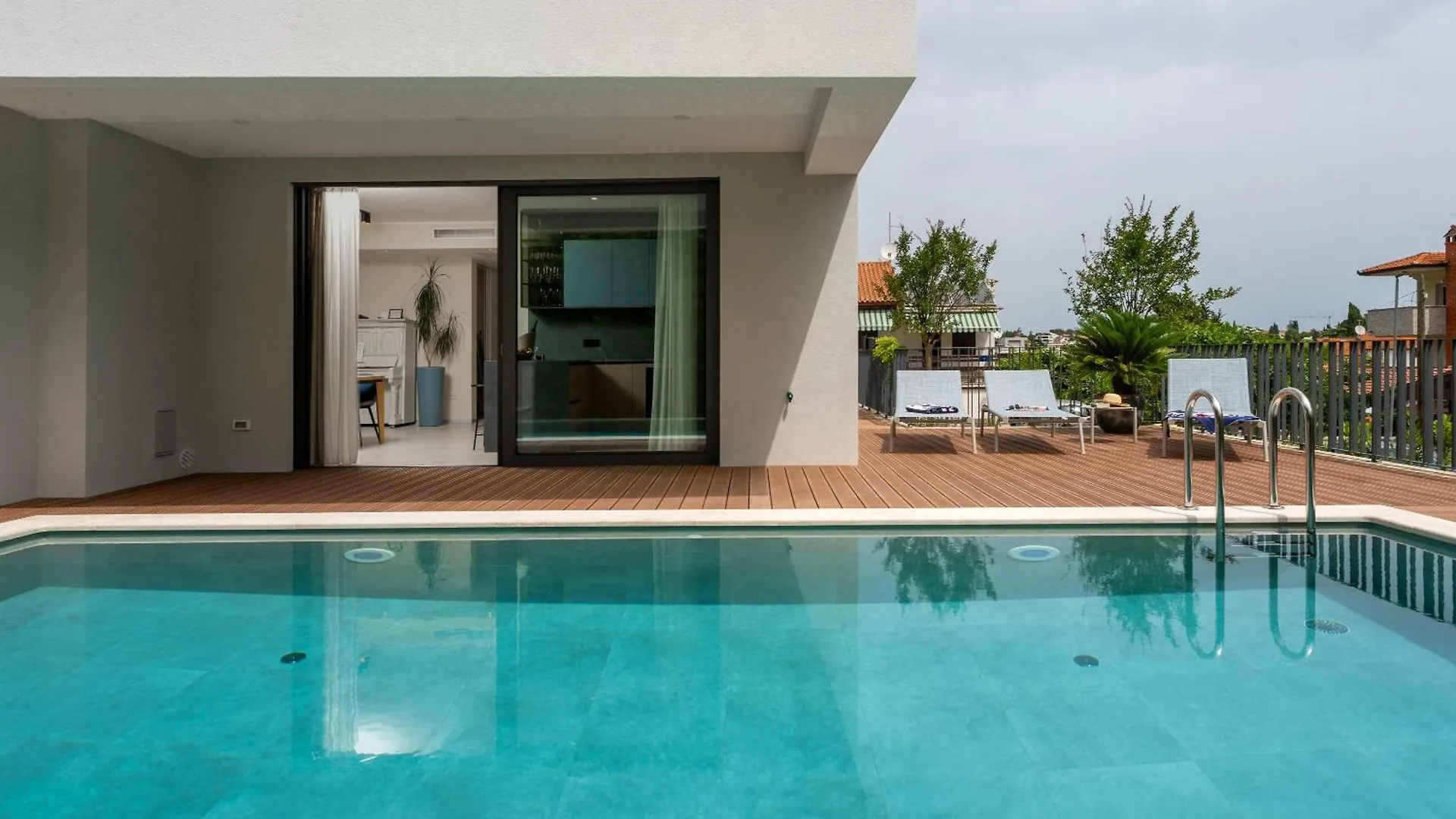 The Q Senses - New Luxury Apartment With Piano, Pool, Sauna And Jacuzzi 罗维尼 克罗地亚