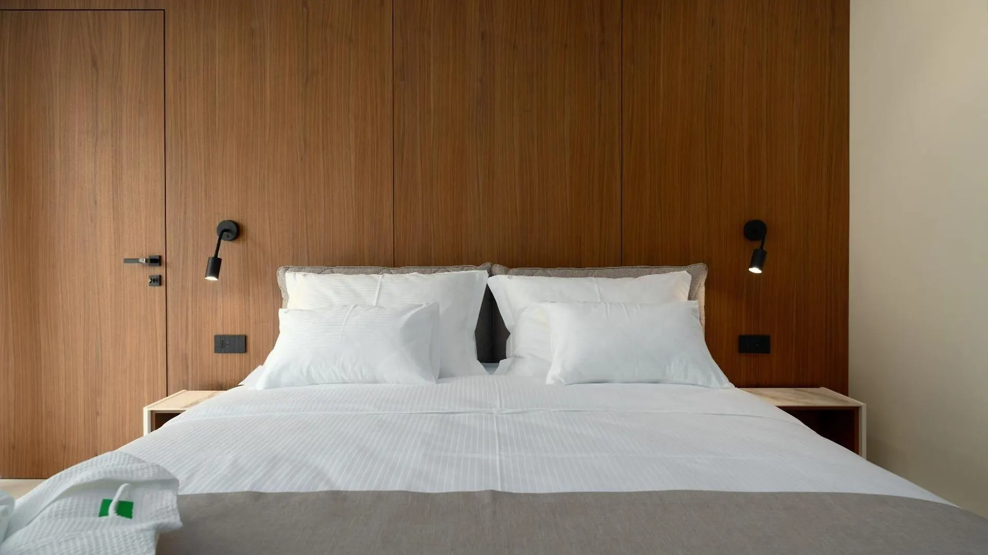 The Q Senses - New Luxury Apartment With Piano, Pool, Sauna And Jacuzzi 罗维尼 克罗地亚
